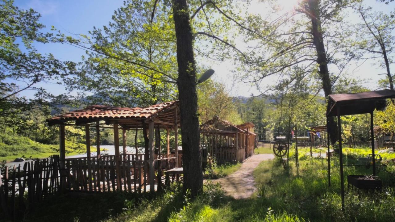 Guesthouse - Family Hotel Bagdati Экстерьер фото